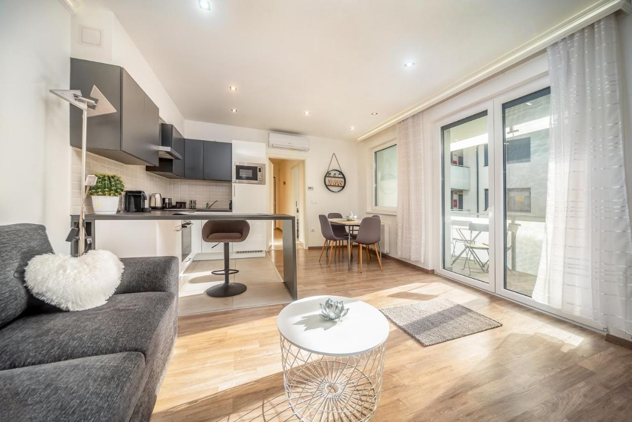 Grace Pine Apartment 3 Budapeşte Dış mekan fotoğraf