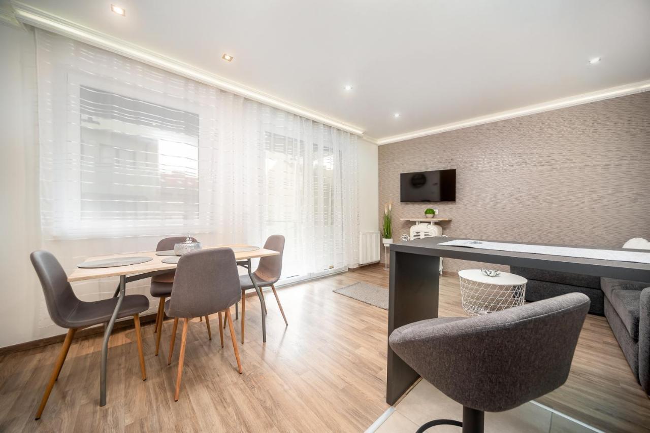 Grace Pine Apartment 3 Budapeşte Dış mekan fotoğraf
