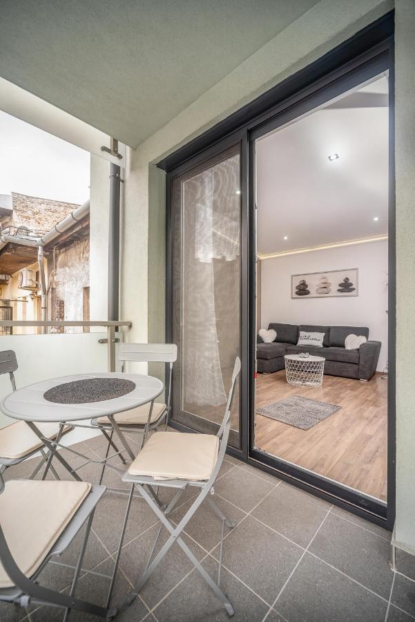 Grace Pine Apartment 3 Budapeşte Dış mekan fotoğraf