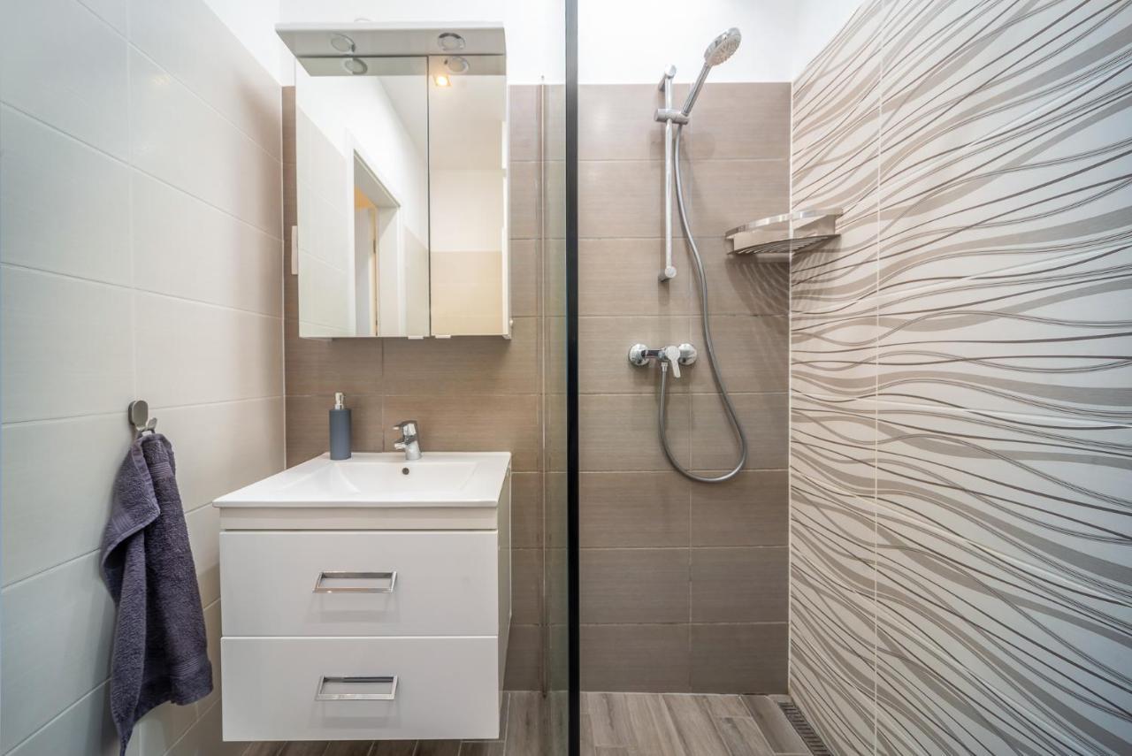 Grace Pine Apartment 3 Budapeşte Dış mekan fotoğraf